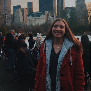 Meet your Posher, Lauren